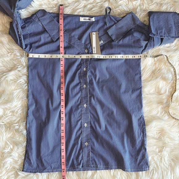 NWT DO+BE Blue/White Striped Off-the-Shoulder Button-Up Top - Picture 6 of 13